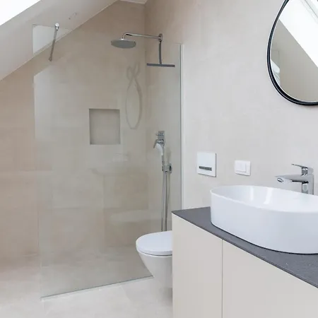 Appartement Elizabeth - Mansard For 4 Slovenj Gradec